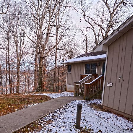 Lake Cumberland State Resort Park Jamestown Bagian luar foto