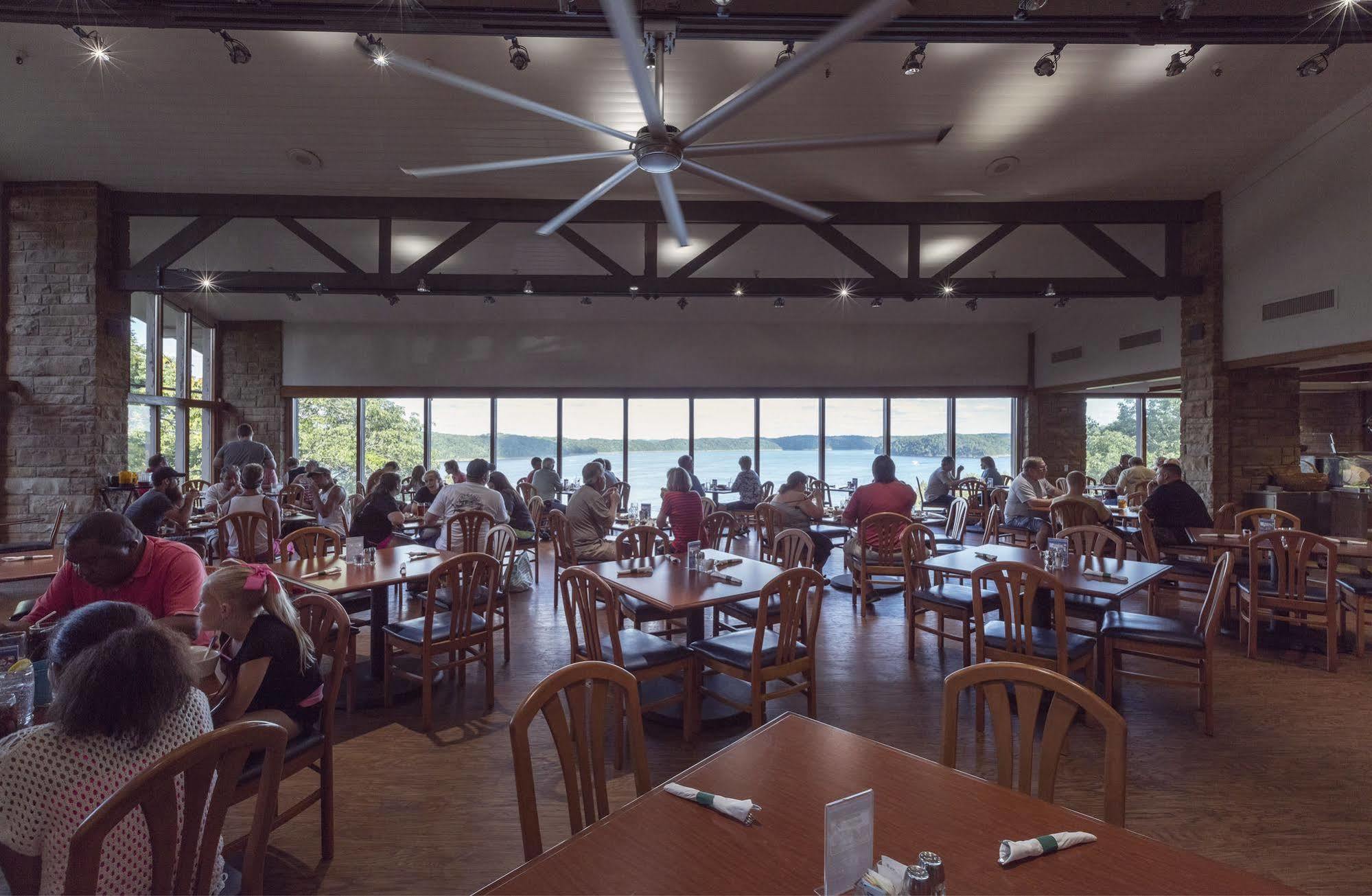 Lake Cumberland State Resort Park Jamestown Bagian luar foto