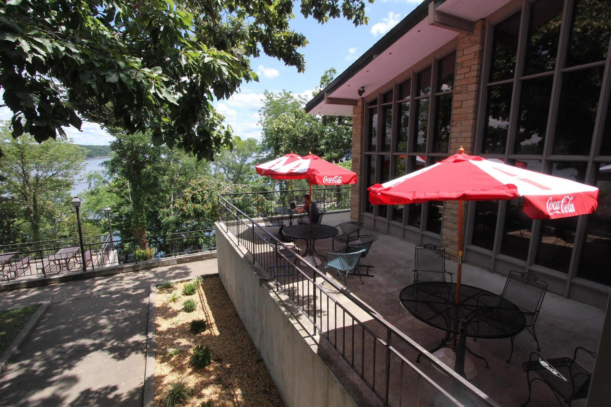 Lake Cumberland State Resort Park Jamestown Bagian luar foto